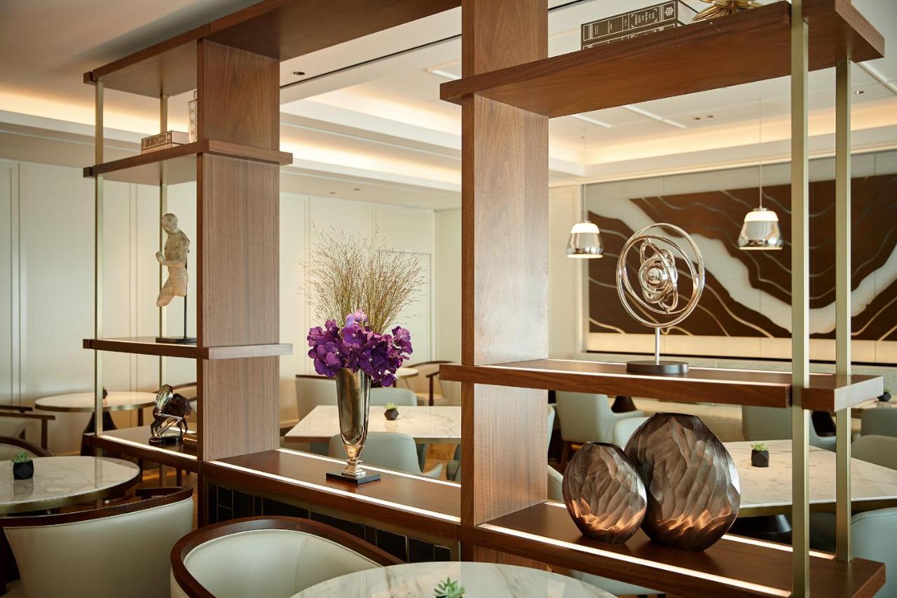 Lotte Hotel Seoul Executive Tower Exterior foto The interior of the restaurant