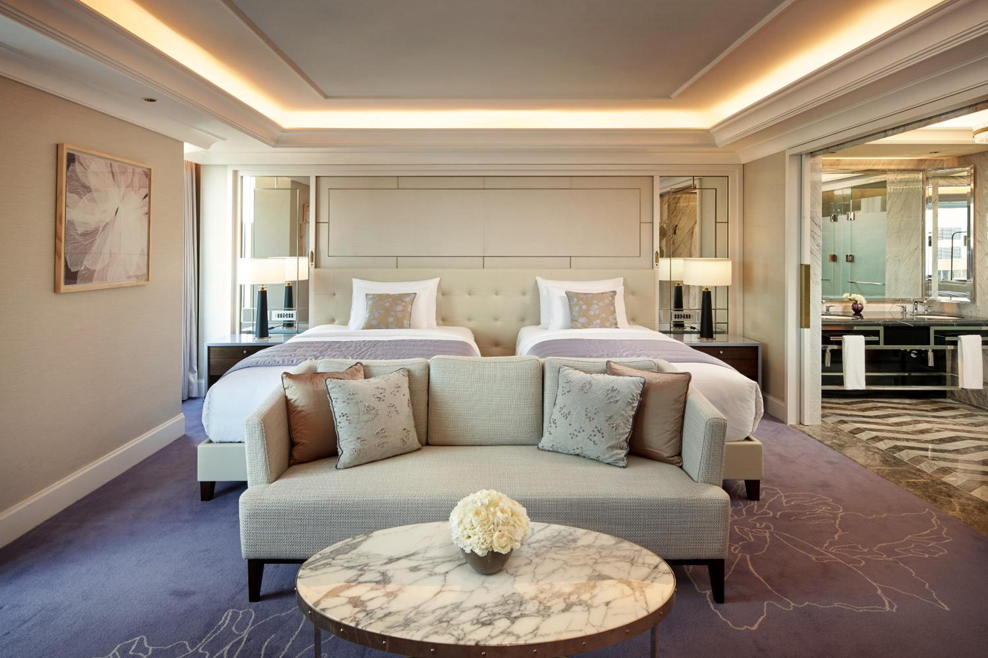 Lotte Hotel Seoul Executive Tower Exterior foto A suite at the hotel